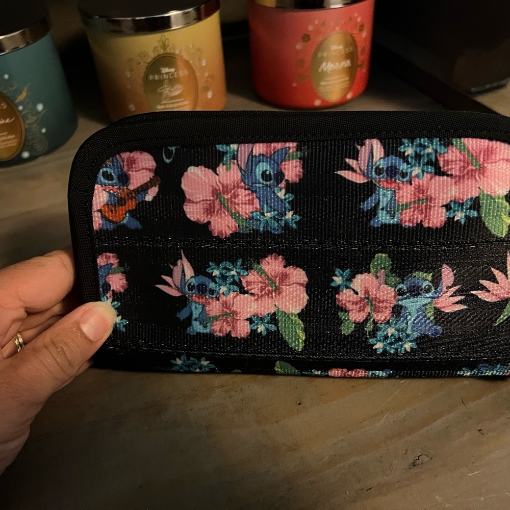 Harvey’s LILO and Stitch Wallet